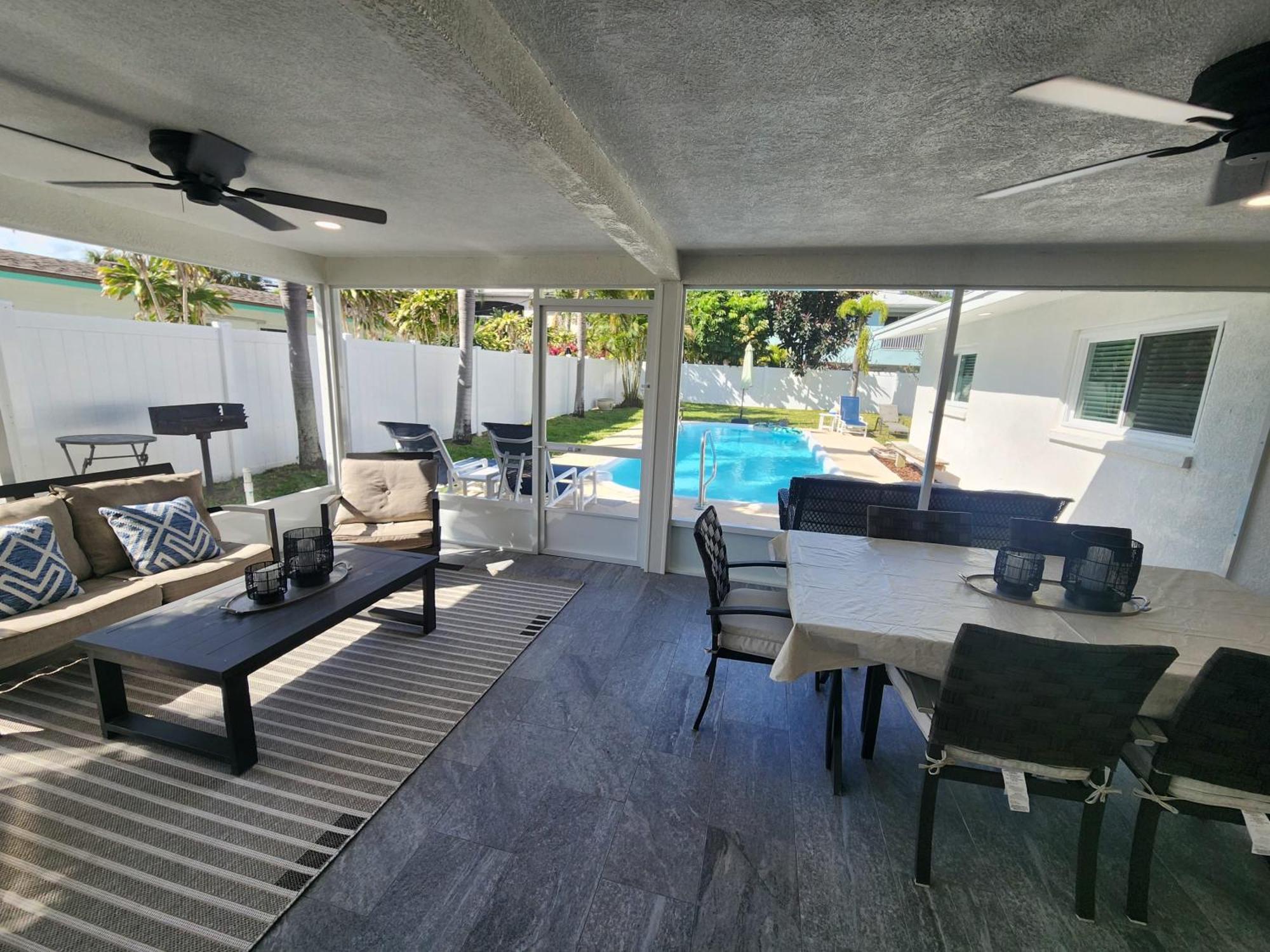 Villa Drift House - 4Bed 3Bath Private Pool House à Cap Carnaveral Extérieur photo